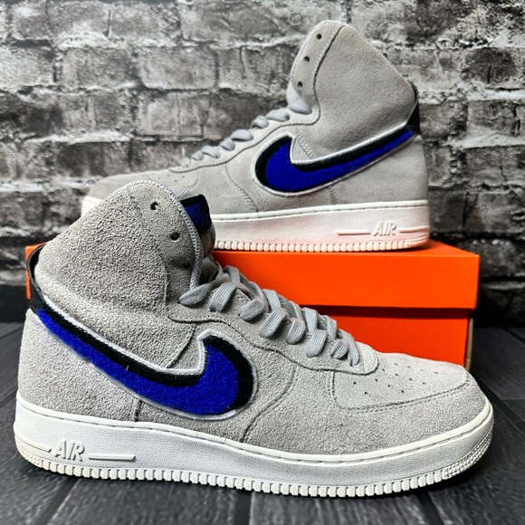 Nike Air Force 1 High LV8 'Chenille Fluff Swoosh' Shoe Size 11.5 Grey 806403-015 - Picture 1 of 13